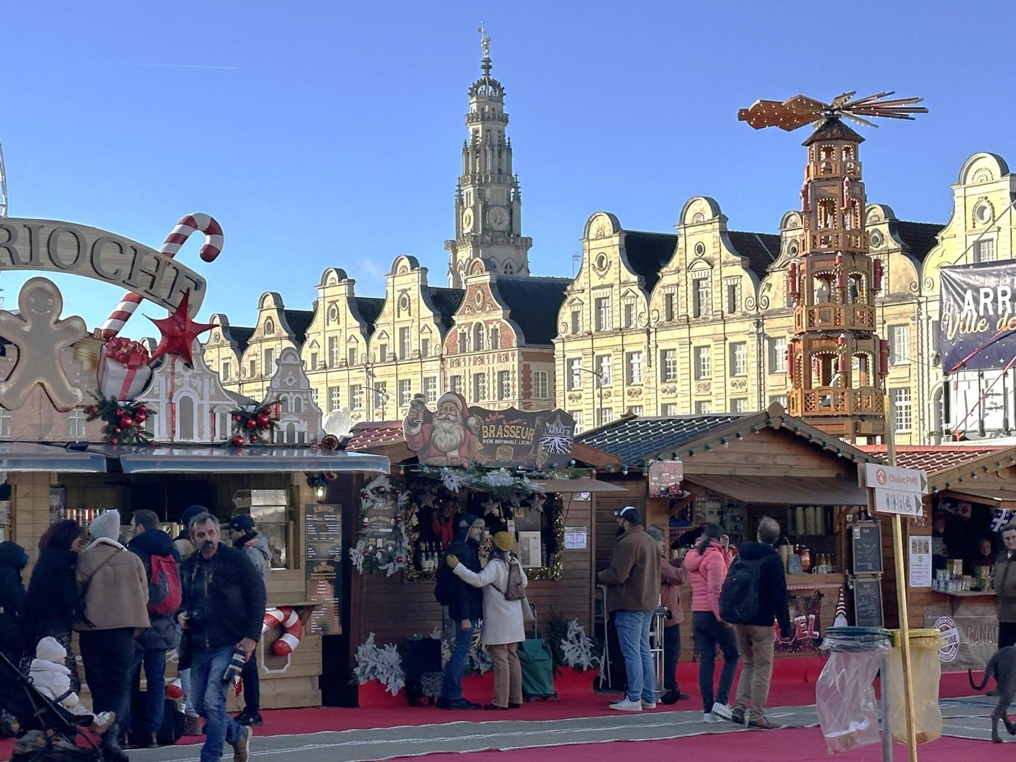 Les Coquelicots Grand Place Arras Esterno foto
