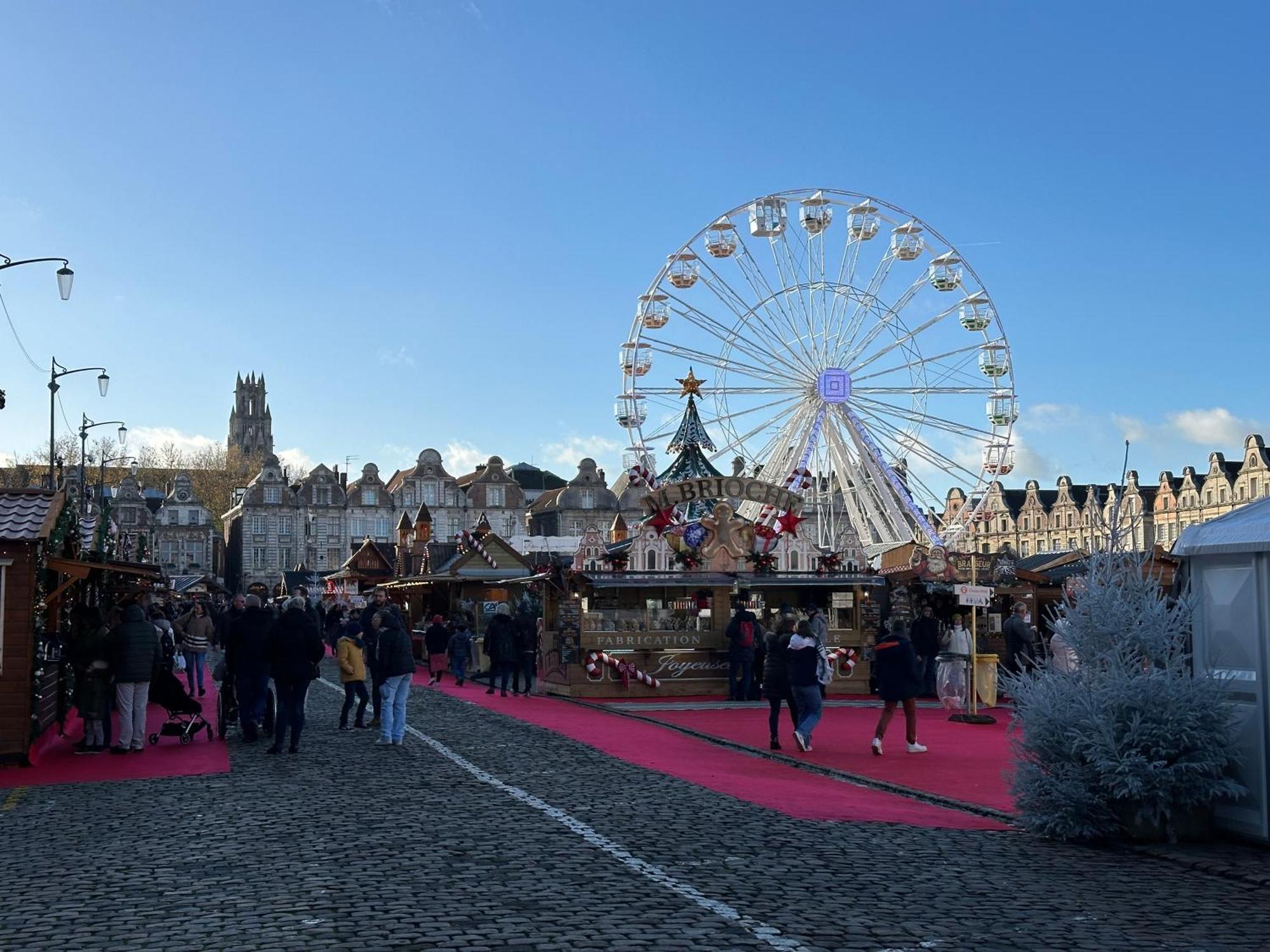 Les Coquelicots Grand Place Arras Esterno foto